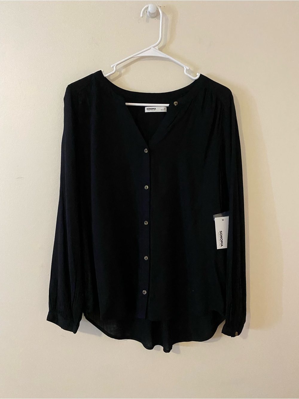 Minimalist Black Button-Front Lightweight long Sleeve flowy Women's Shirt New